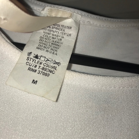 Classy top - Picture 3 of 3